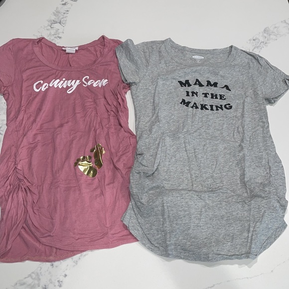 Maternity top bundle - Picture 2 of 5